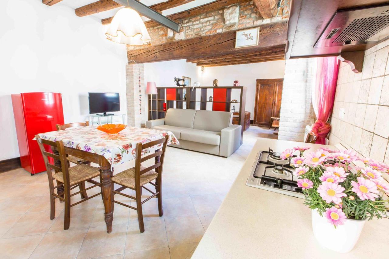 Canal Dream Cosy Apartment With Canal View Venedig Exteriör bild