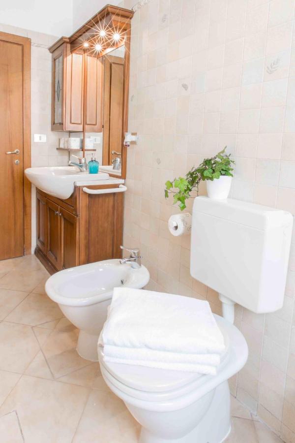 Canal Dream Cosy Apartment With Canal View Venedig Exteriör bild