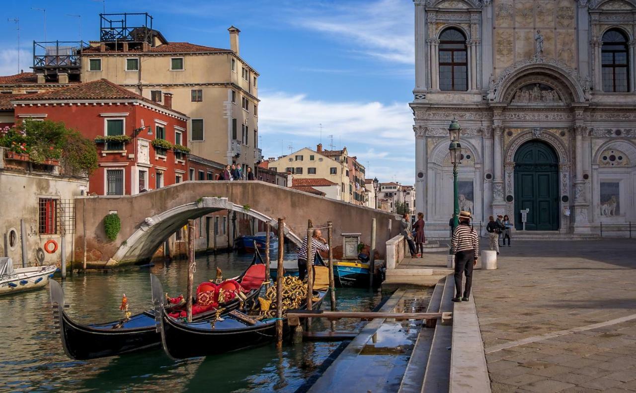 Canal Dream Cosy Apartment With Canal View Venedig Exteriör bild
